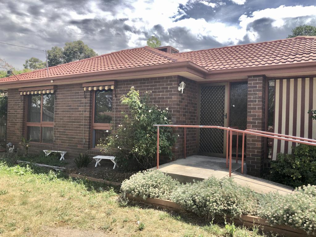 10 Simpson Ave, Sunbury, VIC 3429