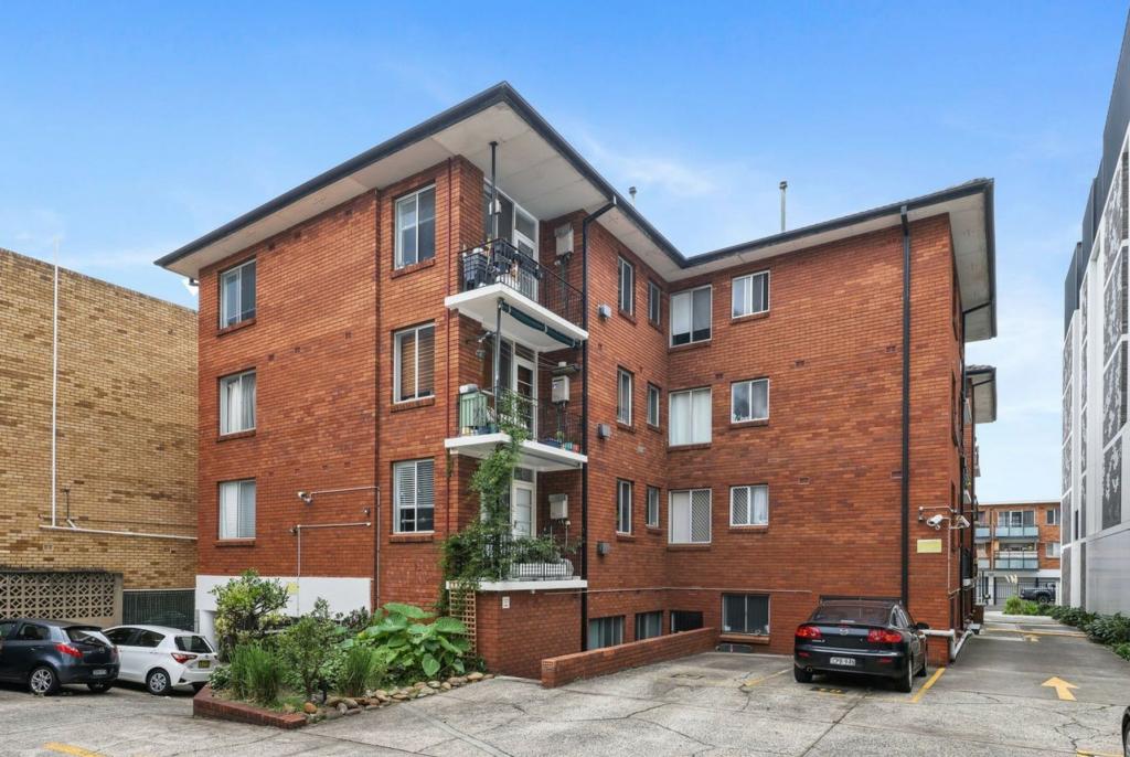 2/324B MARRICKVILLE RD, MARRICKVILLE, NSW 2204