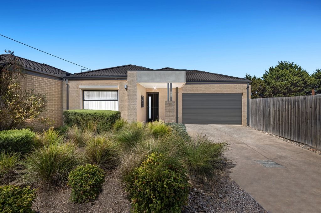 12a Ballan Rd, Werribee, VIC 3030