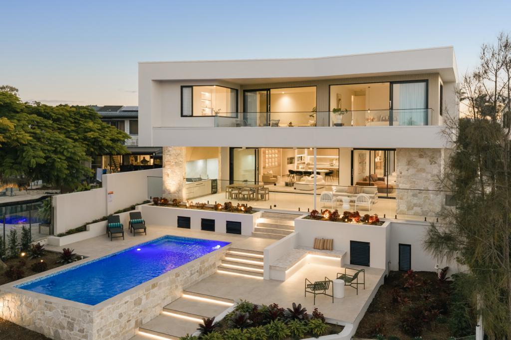 23 River Cres, Broadbeach Waters, QLD 4218