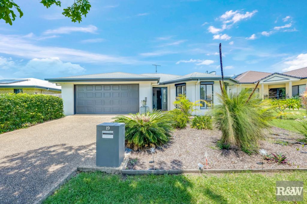 19 Mccallum Cl, Coral Cove, QLD 4670