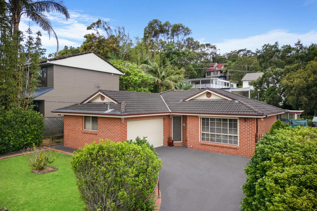 26 JOAN ST, FORRESTERS BEACH, NSW 2260