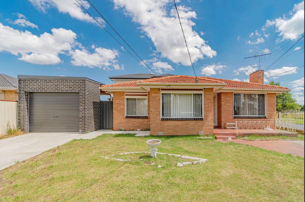 15 STAWELL AVE, DALLAS, VIC 3047