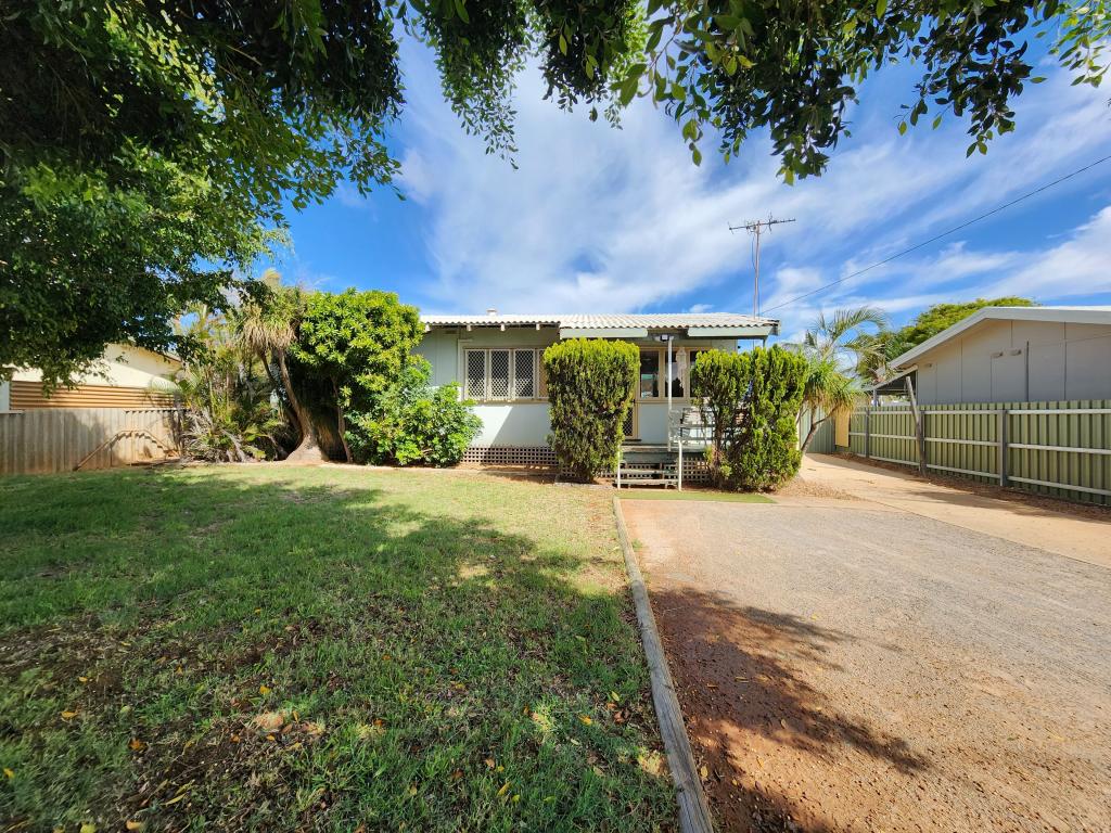 14 Mcnish St, South Carnarvon, WA 6701