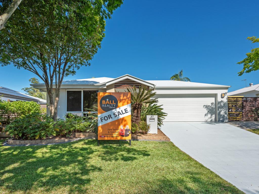 37 COBB & CO DR, OXENFORD, QLD 4210