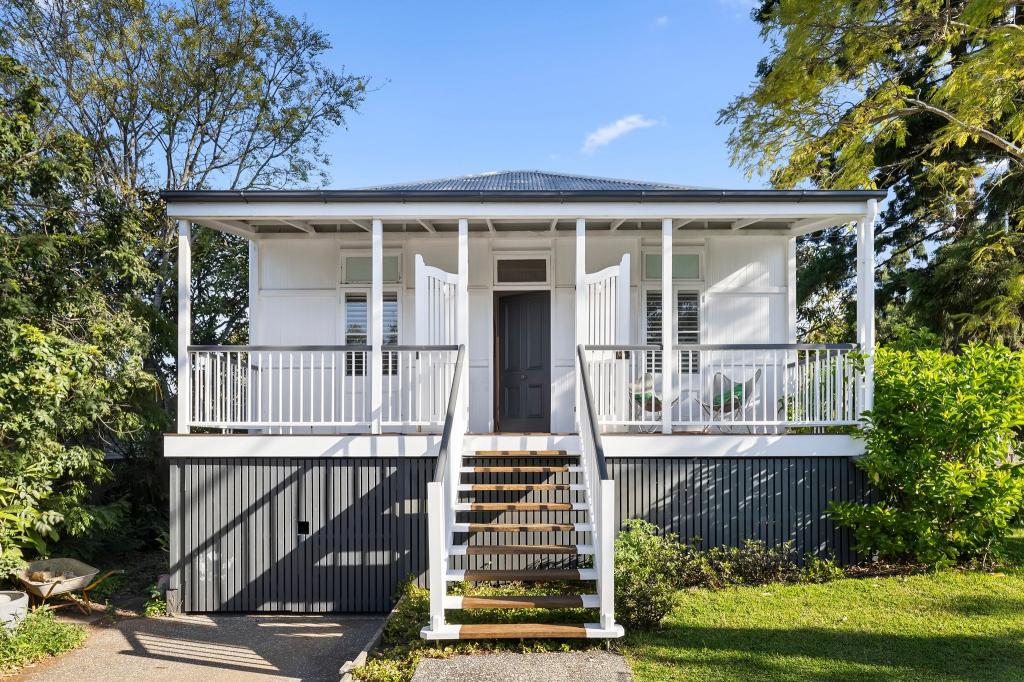 14 Allan Tce, Corinda, QLD 4075