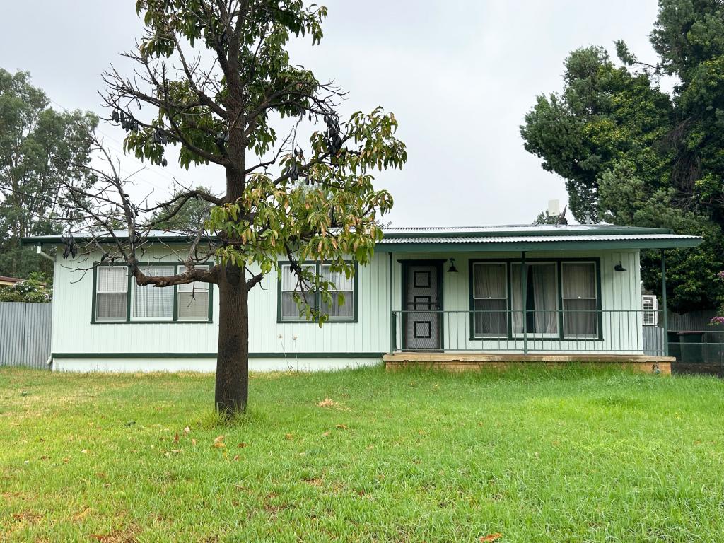 39 Kingfisher Ave, Coleambally, NSW 2707