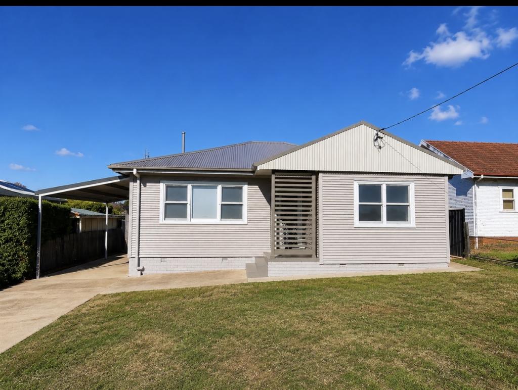 32 KENT ST, SOUTH TAMWORTH, NSW 2340