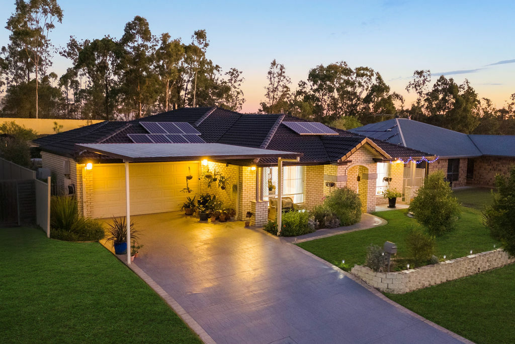 68 Kensington Dr, Flinders View, QLD 4305