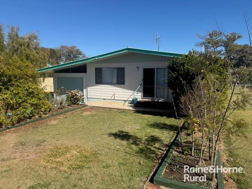 11 Gabbee St, Kingaroy, QLD 4610