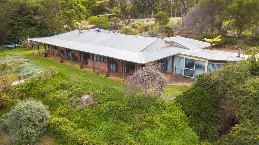 15 Walter Rd, Bridgetown, WA 6255