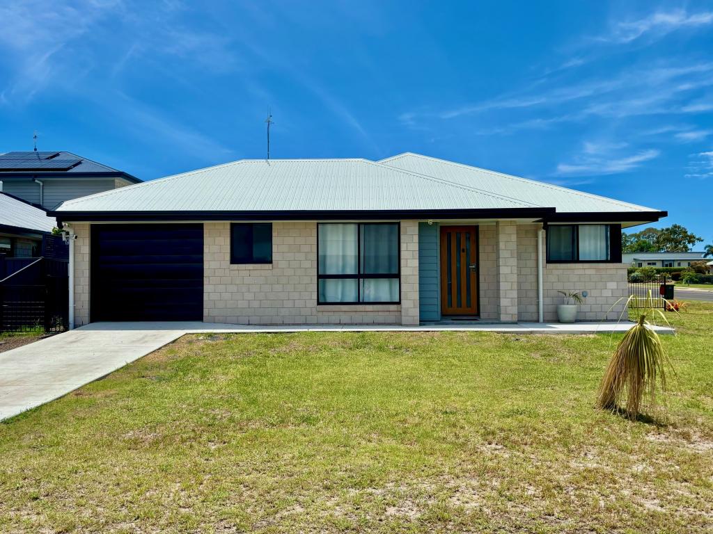 1 Sunset Ave, Woodgate, QLD 4660