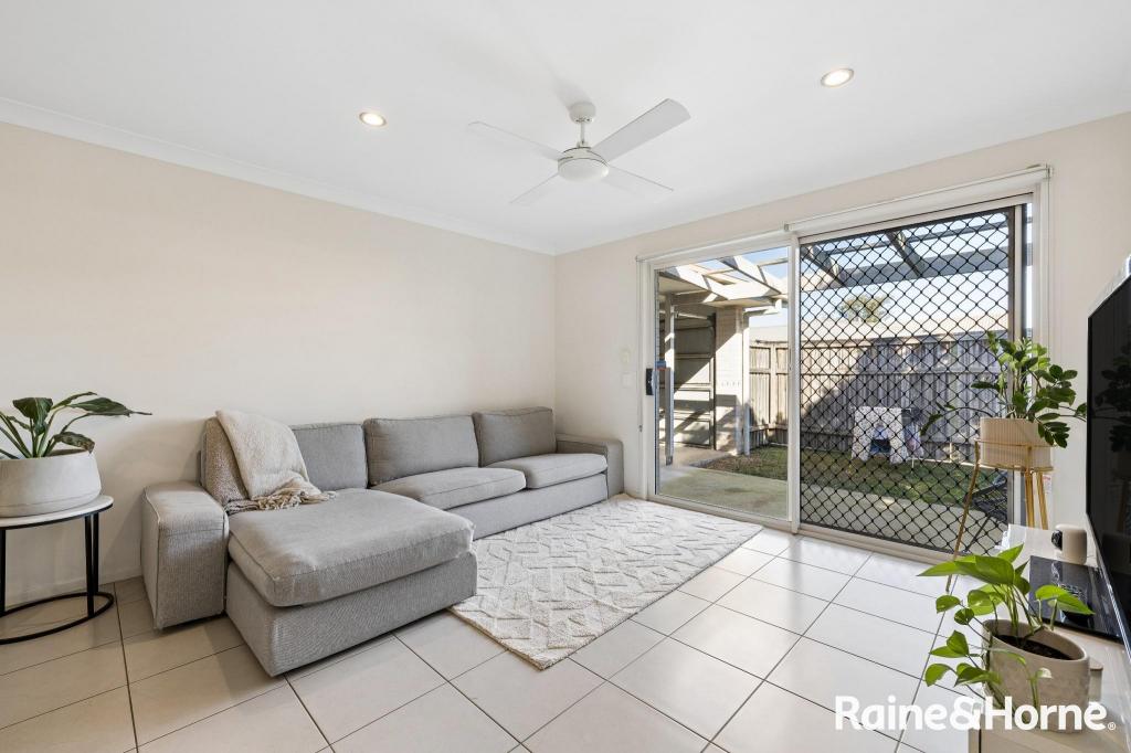 40 OLSEN CCT, KALLANGUR, QLD 4503