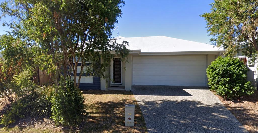 19 Oystercatcher Rd, Kirkwood, QLD 4680
