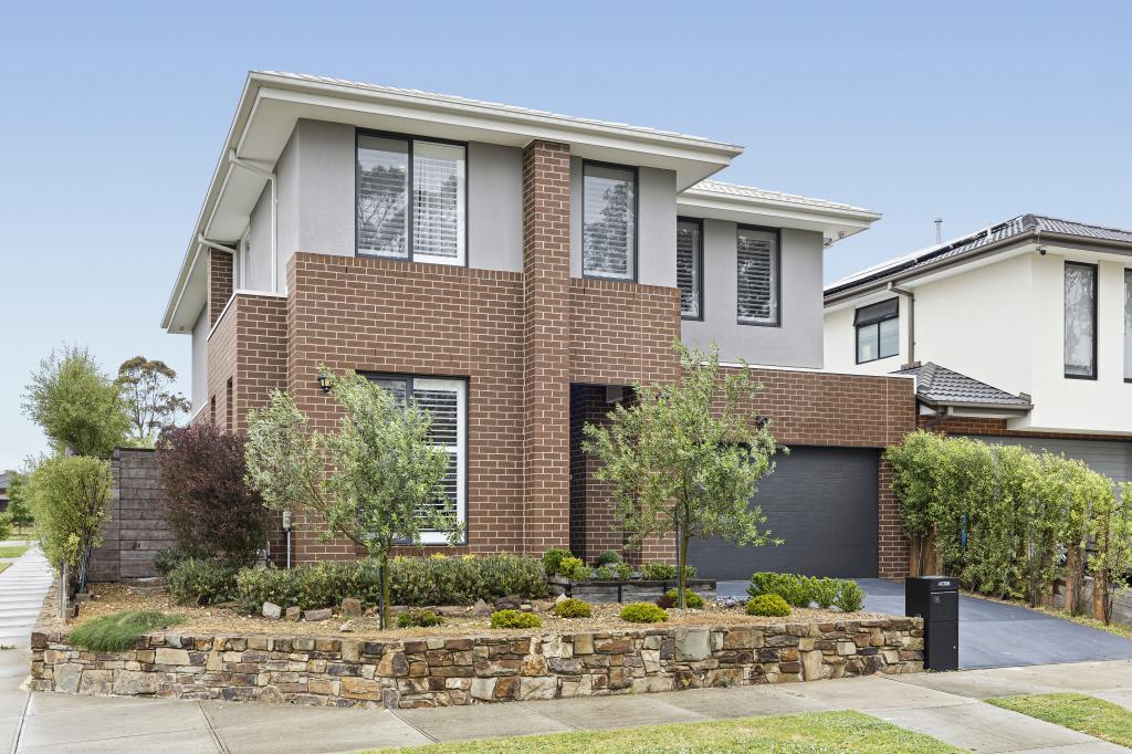 16 Mcgeown Cct, Cranbourne, VIC 3977