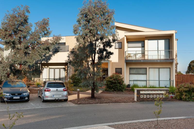 7/30 Diamond Bvd, Greensborough, VIC 3088