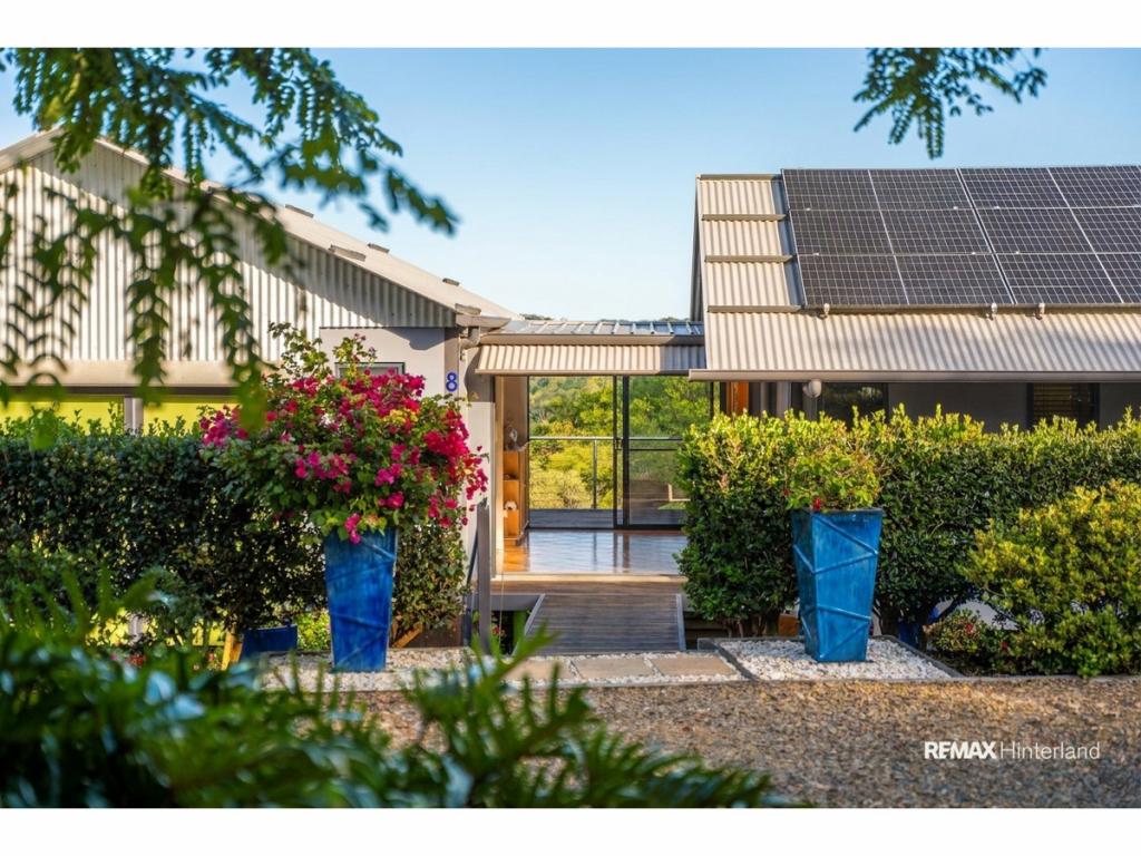 8 Esmaurel Cl, Mapleton, QLD 4560