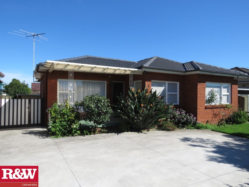 33 RAWSON RD, FAIRFIELD WEST, NSW 2165
