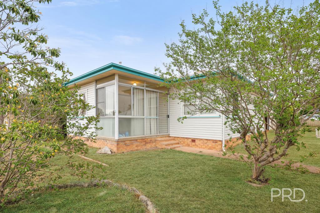 16b Churchill St, South Tamworth, NSW 2340
