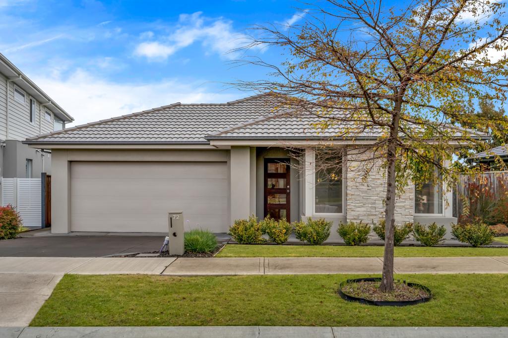 72 Lucknow Dr, Beveridge, VIC 3753