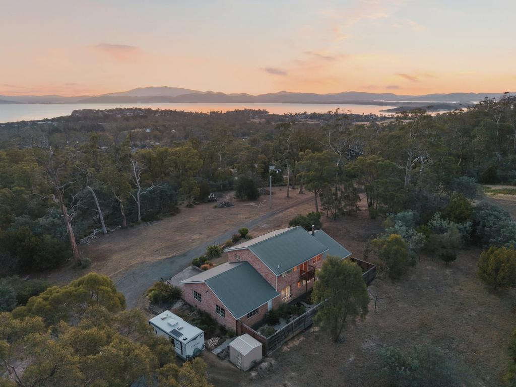 8 Deborah Lane, Dodges Ferry, TAS 7173