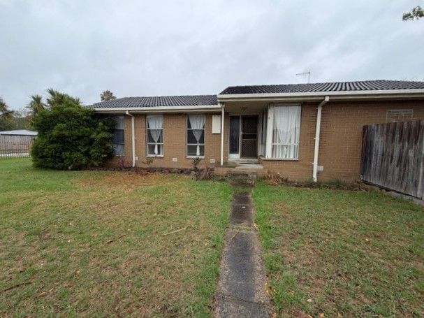 4 Tern Ct, Endeavour Hills, VIC 3802