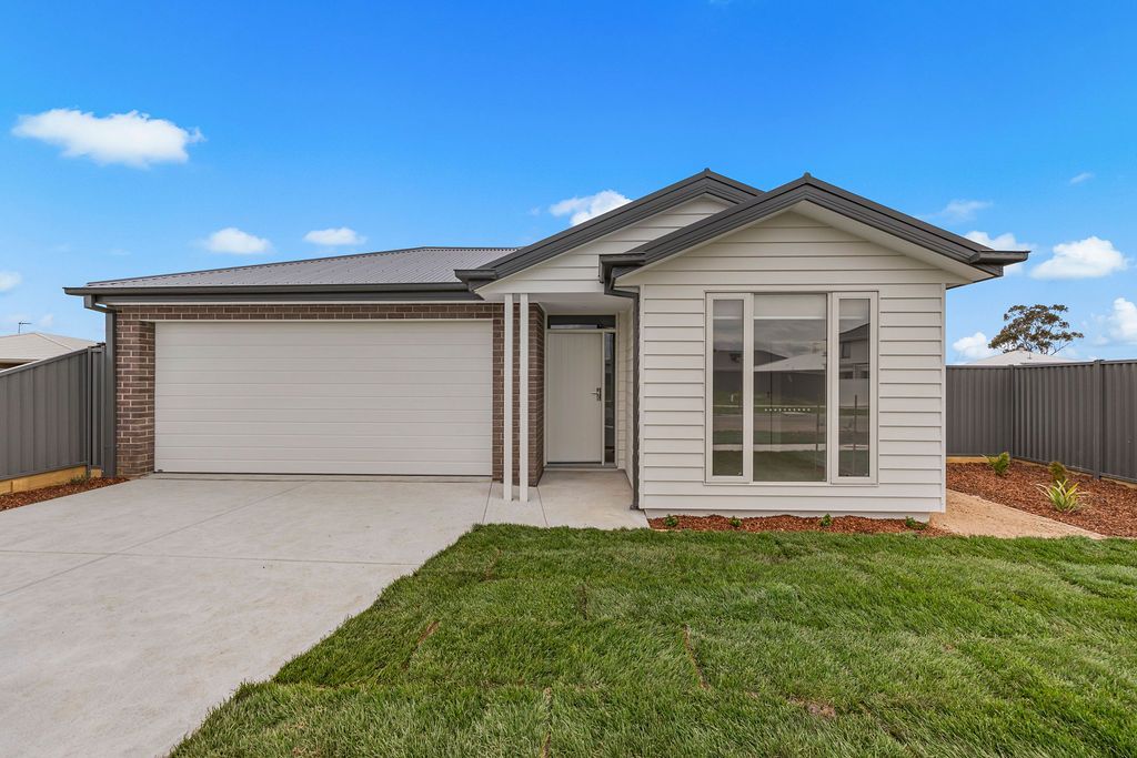 11 Gingell Way, Lucas, VIC 3350