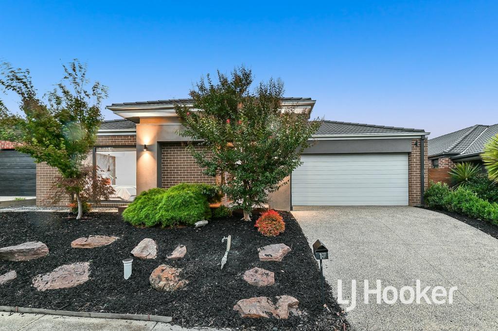 17 Vantage Dr, Pakenham, VIC 3810