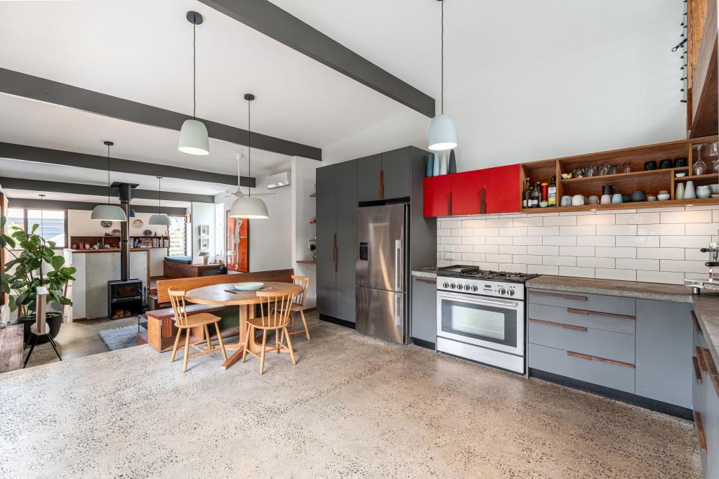 2C RAILWAY CRES, STANWELL PARK, NSW 2508