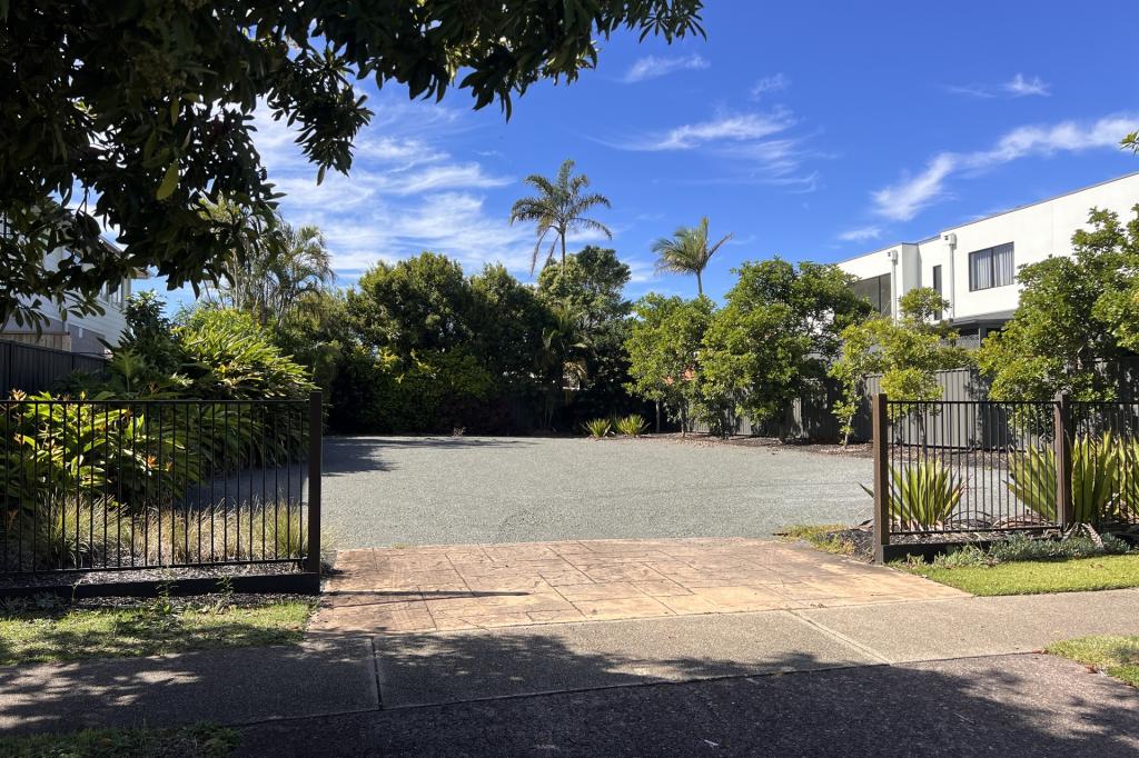 139 Nicklin Way, Warana, QLD 4575
