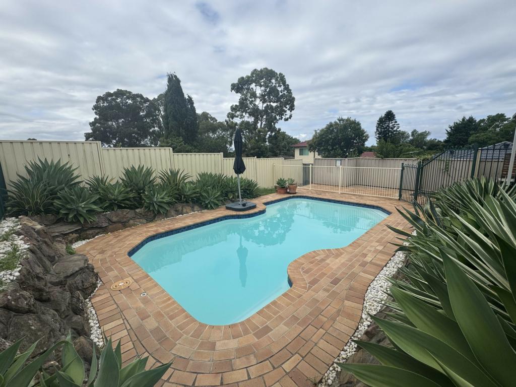 25 Gargery St, Ambarvale, NSW 2560