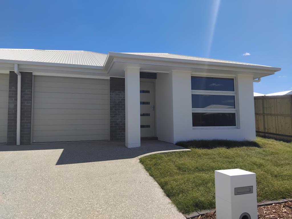 18b Jovinov Rd, Greenbank, QLD 4124
