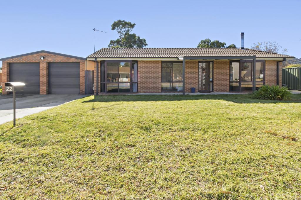 22 Ironbark Cres, Banks, ACT 2906