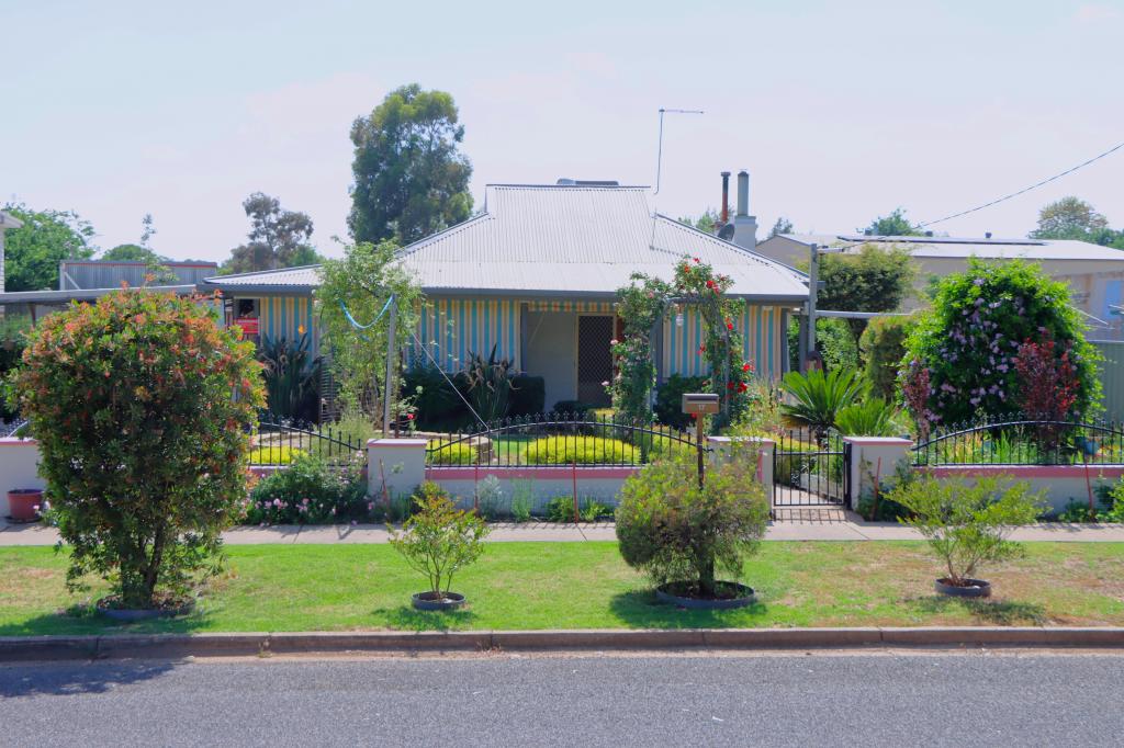 17 Wall St, North Wagga Wagga, NSW 2650