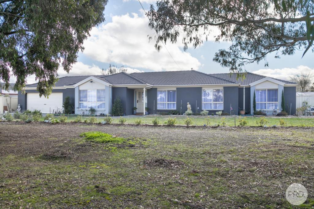 308 YARROWEE PDE, REDAN, VIC 3350