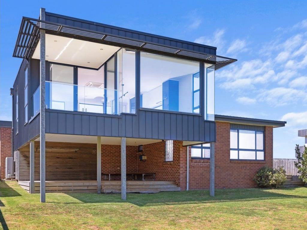 29 Oceanview Dr, San Remo, VIC 3925