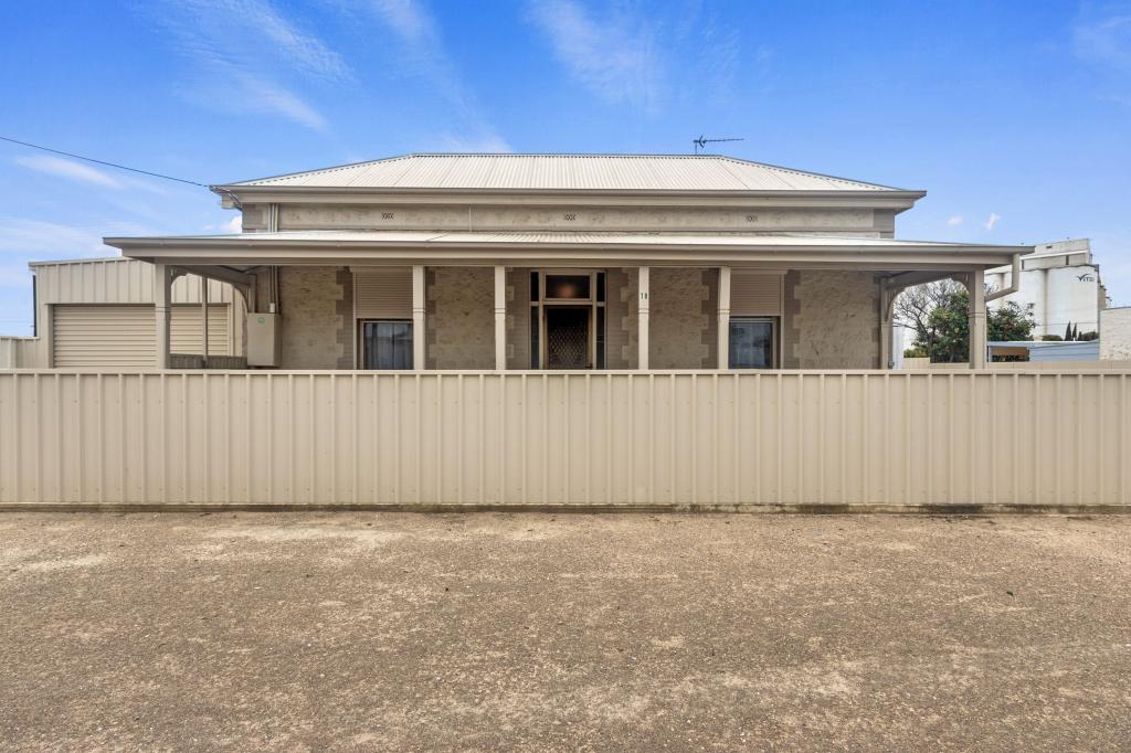 18 Alexander St, Wallaroo, SA 5556