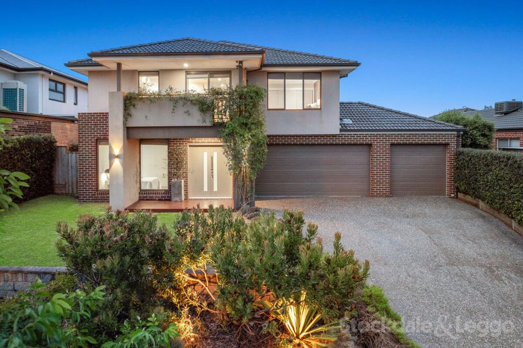 34 HIGHVALE CRES, BERWICK, VIC 3806