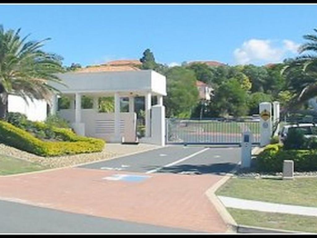 35/2 Studio Dr, Pacific Pines, QLD 4211