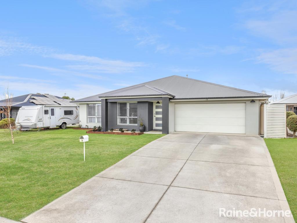 14 Maxwell Dr, Eglinton, NSW 2795