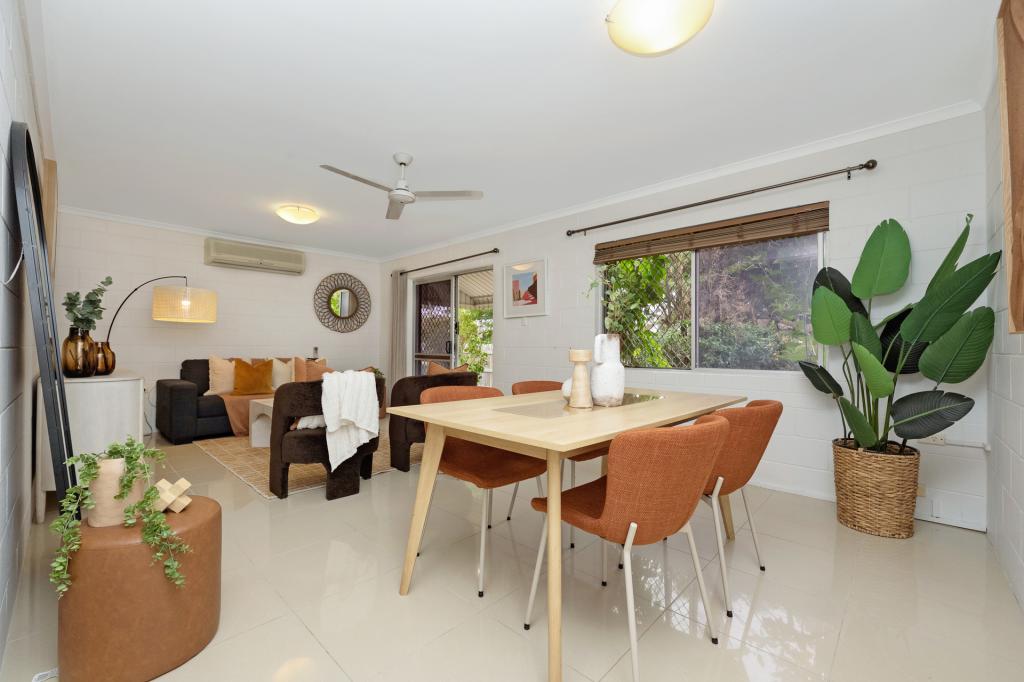 2/179 Albert St, Cranbrook, QLD 4814