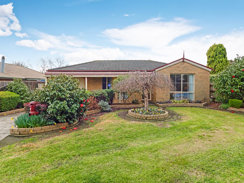 14 Neptune Pl, Cranbourne West, VIC 3977