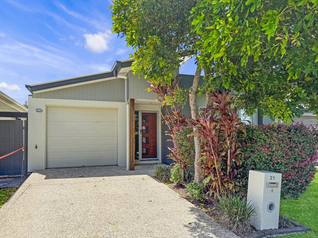 21 Hideaway St, Birtinya, QLD 4575