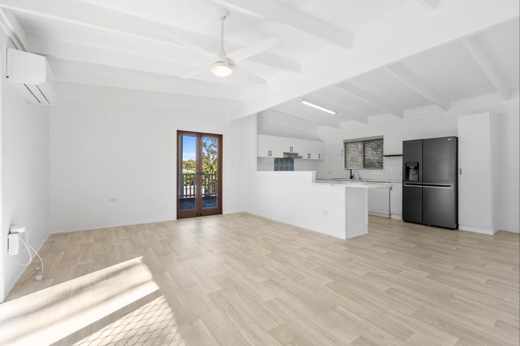 14 Challenger Ct, Cooloola Cove, QLD 4580