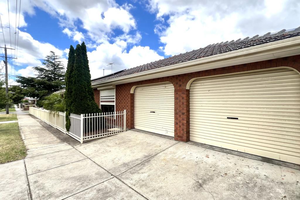 37 REABURN AVE, ST ALBANS, VIC 3021