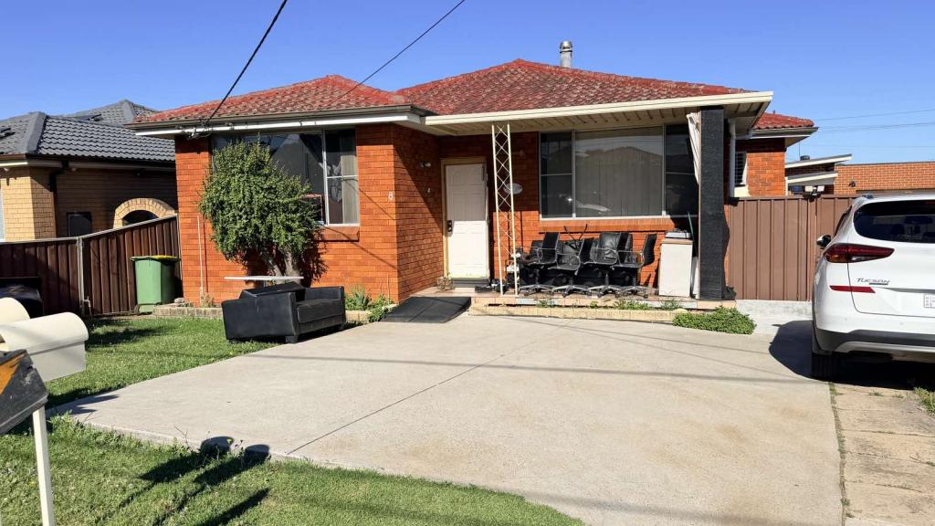 8 Frome St, Fairfield West, NSW 2165
