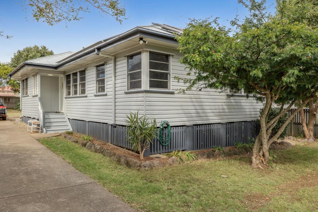12 Dwyer St, Harlaxton, QLD 4350