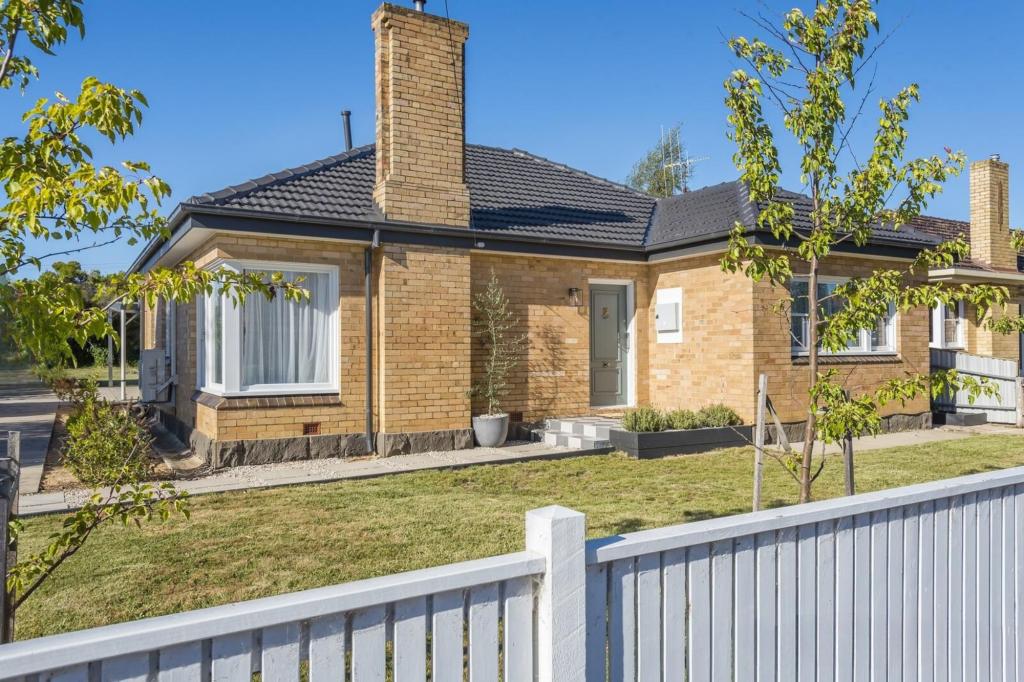 16 Lauriston St, Kyneton, VIC 3444