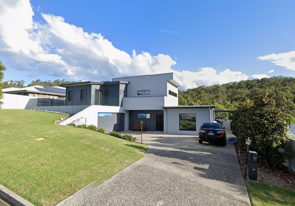 13 Manor Rd, Maudsland, QLD 4210