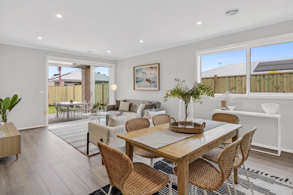 17 Esperence Cres, Ocean Grove, VIC 3226